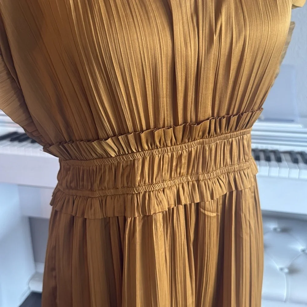 Roan + Ryan Talulah V-Neck Casual Ruffle Midi Dress Women's Yellow Gold - Picture 7 of 13